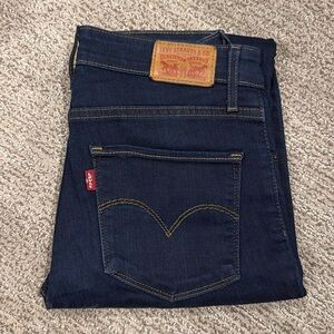 Levi’s 721 high rise skinny size 26 dark denim